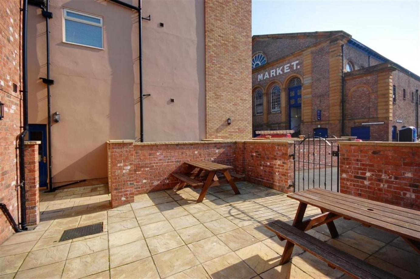 Hotties House - Two-Bed Cottage, Dog-Friendly & Off-Street Parking - Scarborough Exterior foto